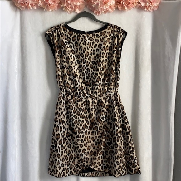 H&M Dresses & Skirts - H&M Women Outwear Size 6